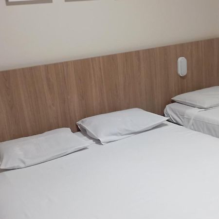 Aparthotel Piazza Diroma Acesso Diroma Acqua Park Gratuito Star Temporada à Caldas Novas Extérieur photo