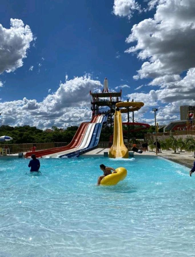 Aparthotel Piazza Diroma Acesso Diroma Acqua Park Gratuito Star Temporada à Caldas Novas Extérieur photo