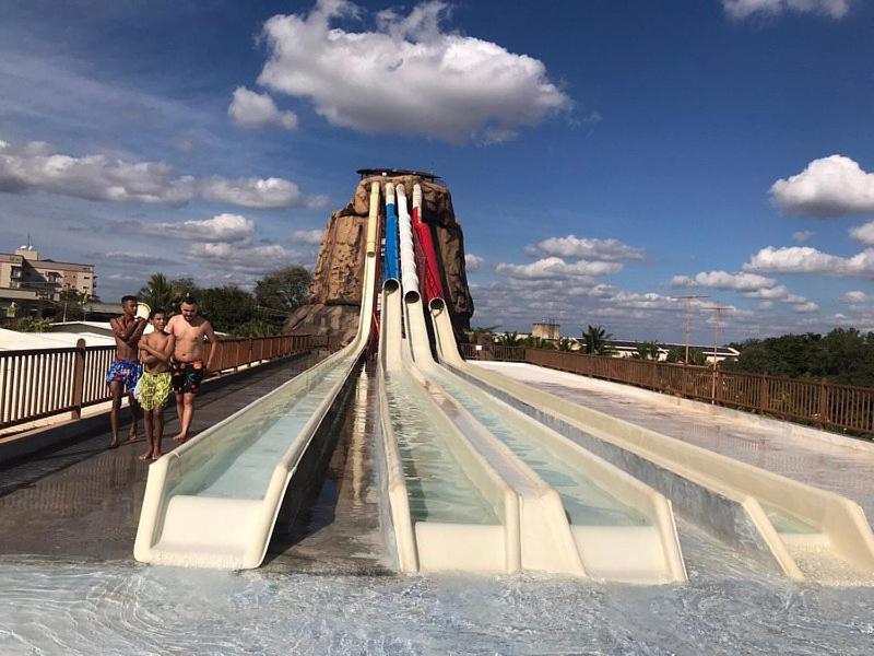 Aparthotel Piazza Diroma Acesso Diroma Acqua Park Gratuito Star Temporada à Caldas Novas Extérieur photo