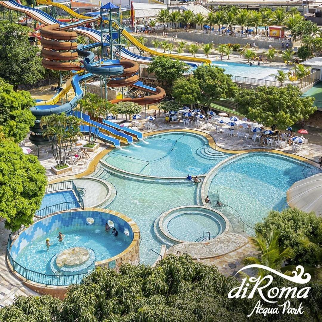 Aparthotel Piazza Diroma Acesso Diroma Acqua Park Gratuito Star Temporada à Caldas Novas Extérieur photo